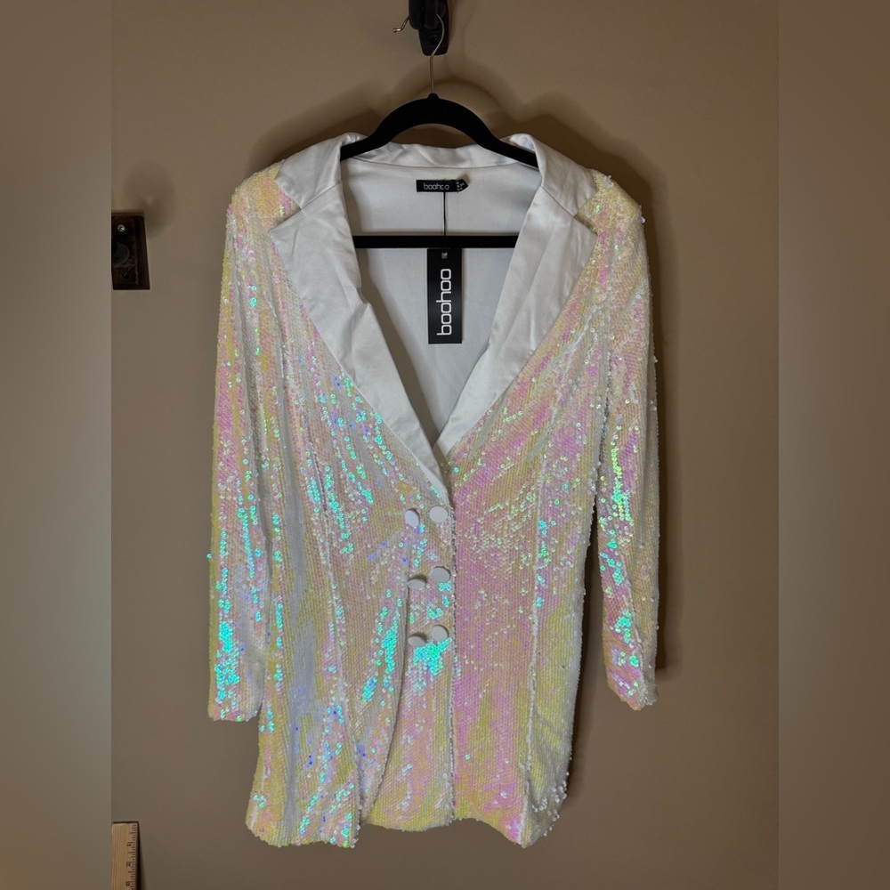 NWT Boohoo Iridescent White Sequin Blazer Dress US 4 Sparkle Party Mini Tux